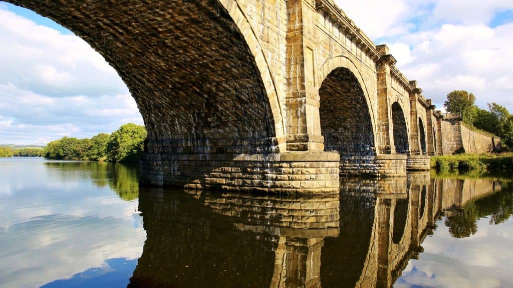 Acueducto del río Lune