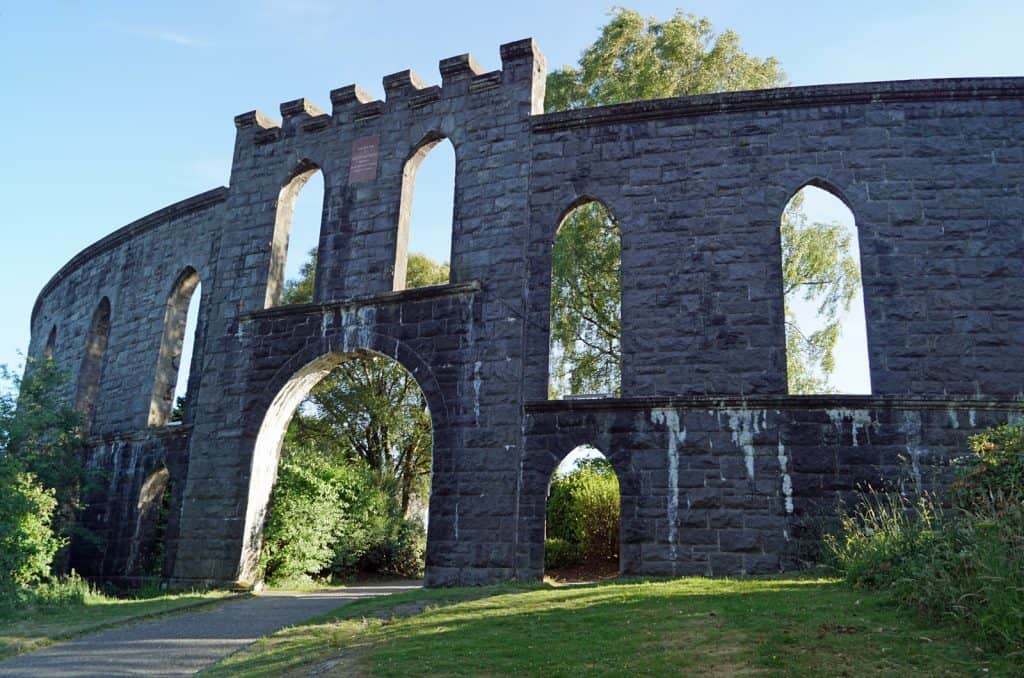 McCaig's Tower & Battery Hill