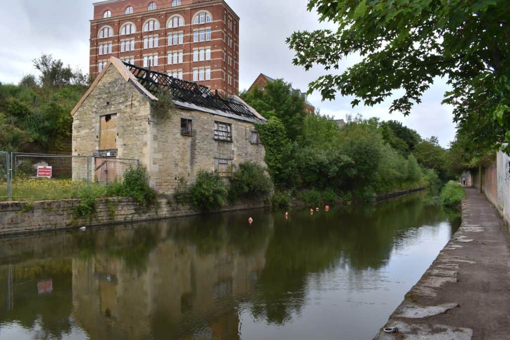 Canal del Támesis y el Severn