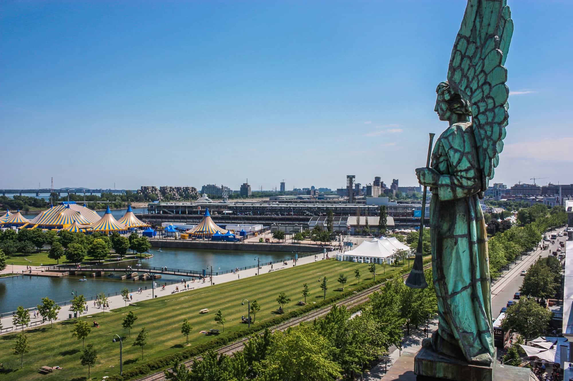 vieux-port-de-montreal-old-port-copywrite-colombia-traducciones