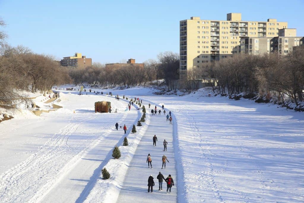 Winnipeg, la pista de esquí en el río congelado